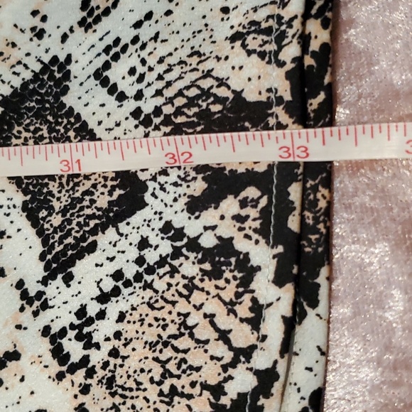 Skirt - Picture 2 of 5